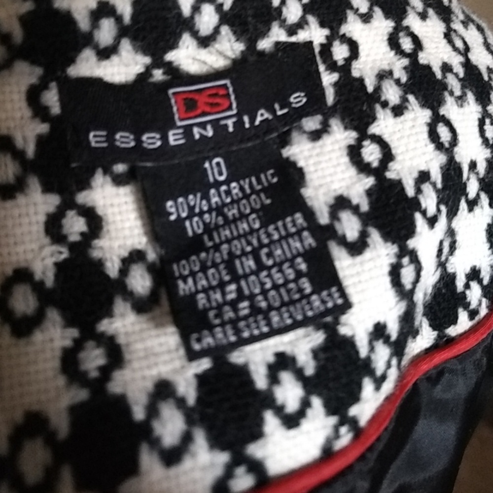 DS Essentials jacket - Picture 6 of 6